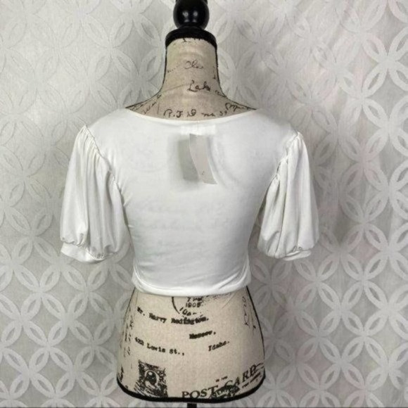 Lani The Label Twisted Cutout Top NWT size small - Picture 3 of 6